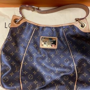 Authentic Louis Vuitton Galleria PM